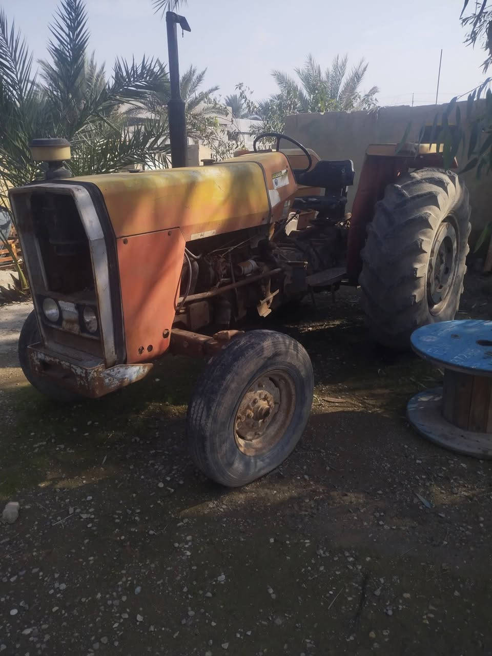 موديل 2002
بسعر مناسب ديالى 
***********
