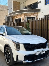كيا سورنتو   2024 وارد خليجي  ماشيه 16 الف km  فول مواصفات للأخير فقط ...