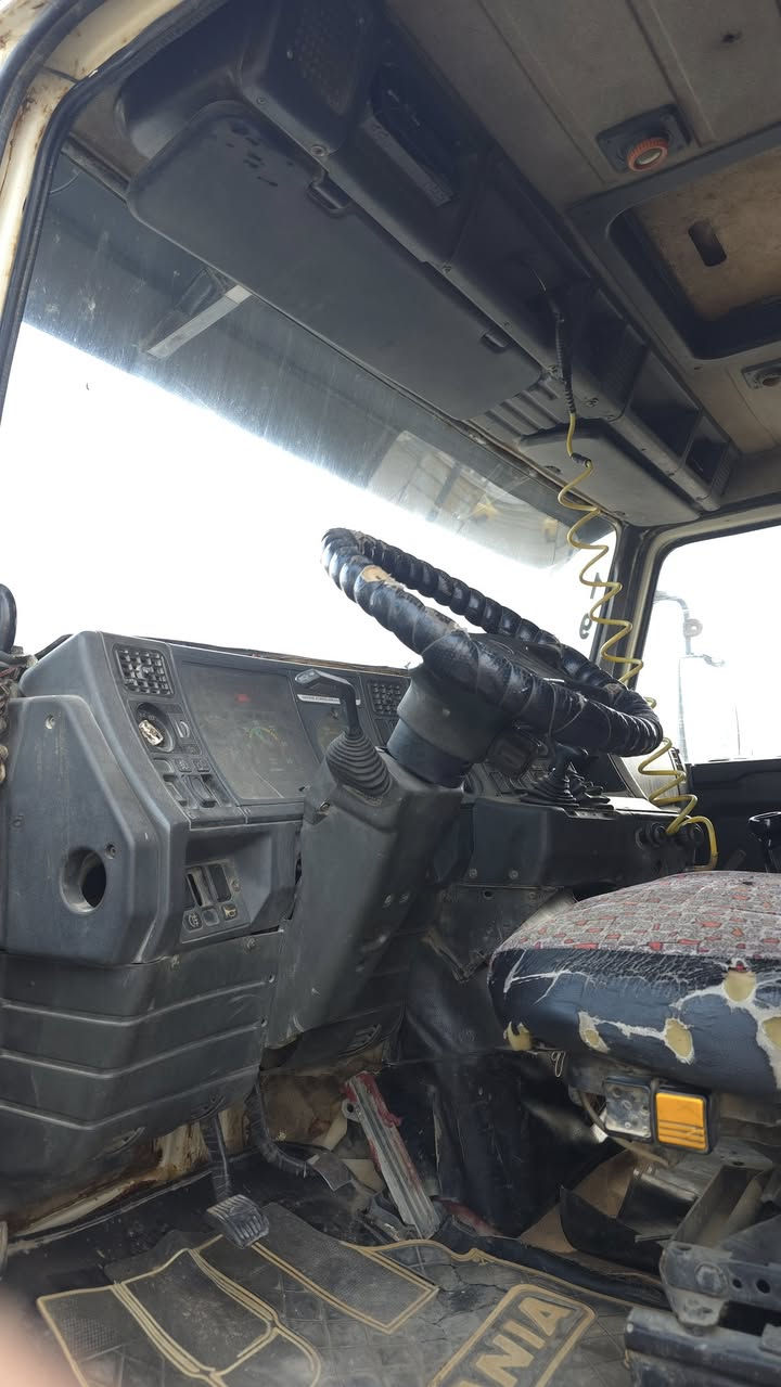 سكانيه للبيع موديل ٨٩ گير محرك اكسل مكفولات مجموعه سكانيه خفيفه سنويه جديده رقم انگليزي شرط التحويل العنوان السيارة كركوك السعر١٦٥ ملاحضه اني مكلف بل نشر اتصال على الرقم *********** هاذه الرقم بي واتساب
