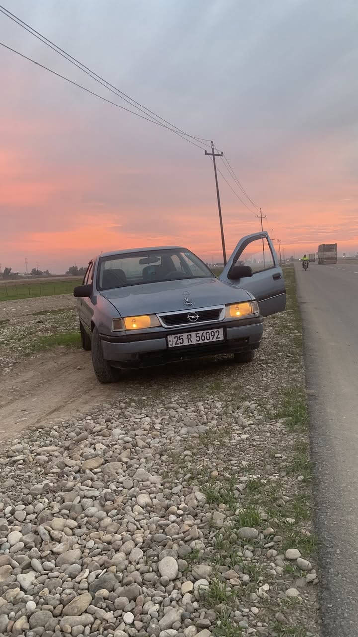 سلام عليكم
أوبل فكترا 
محرك 20 
كير عادي 
اربع أبواب كهربائي 
قفل مركزي 
للبيع رقم الآماني، كركوك  

سعر : 45 وبيها مجال لطيبين

رقم :***********
