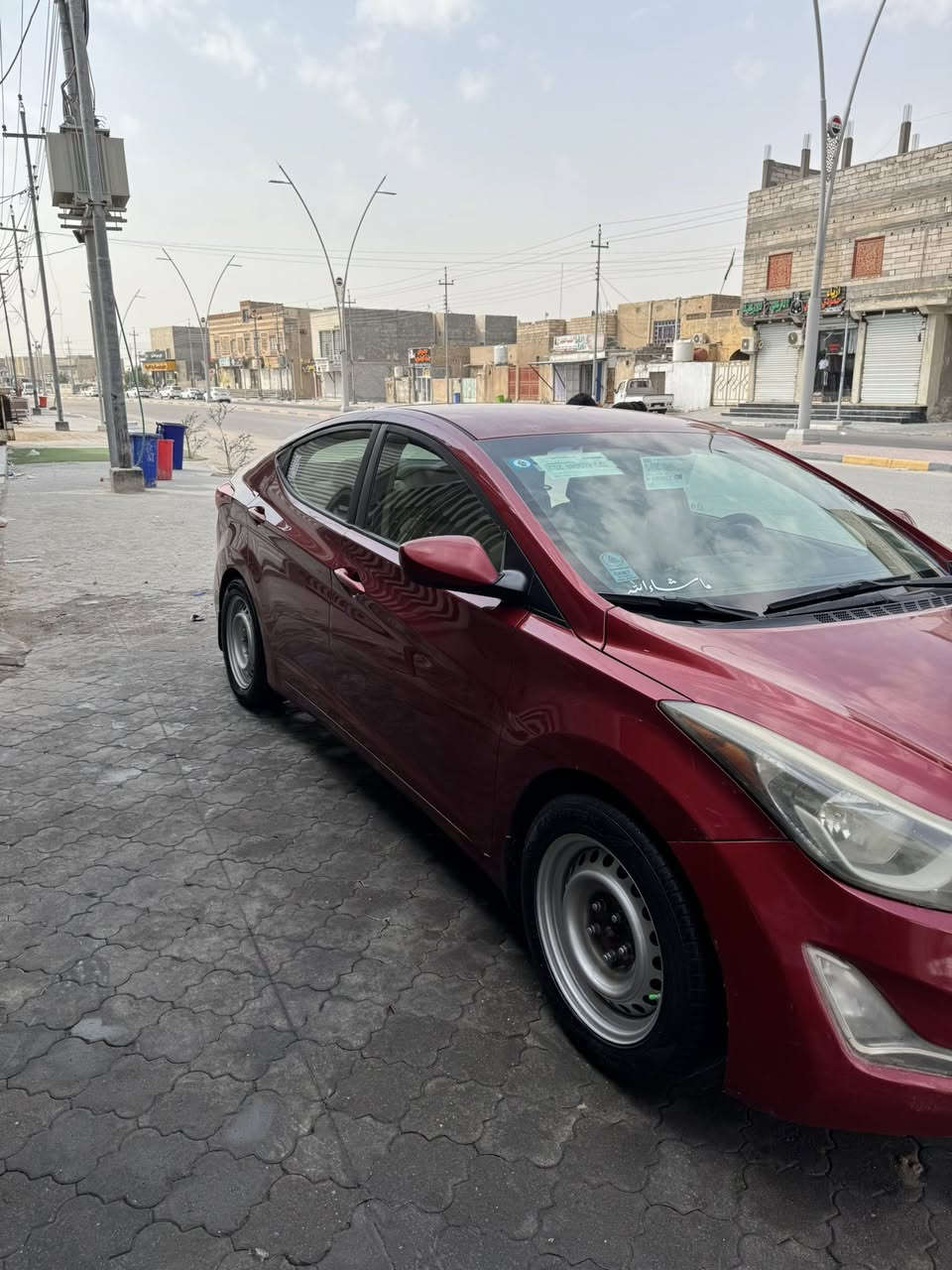 سلام عليكم هونداي النتره وارد امريكي
موديل 16كلين تايتل داخله للعراق 
مكينه 1800دوش 
كير at
حداده امامي وخلفي جديد 
منضومه تبريد جديد
قرفه جديده 
تخم تاير جديد 
شاشه وكامره 
لايت زنون 
رقم بصره الدولي مشروع وطني بسمي سنويه 31
لون ماروني 

سياره بدون اي ضربه اوصبغ او فتح اوتبديل مكفوله كفاله عامه سونارها مرفق مع المنشور 
سعرها(117) وبيها مجال 
مكاني البصره 
***********
