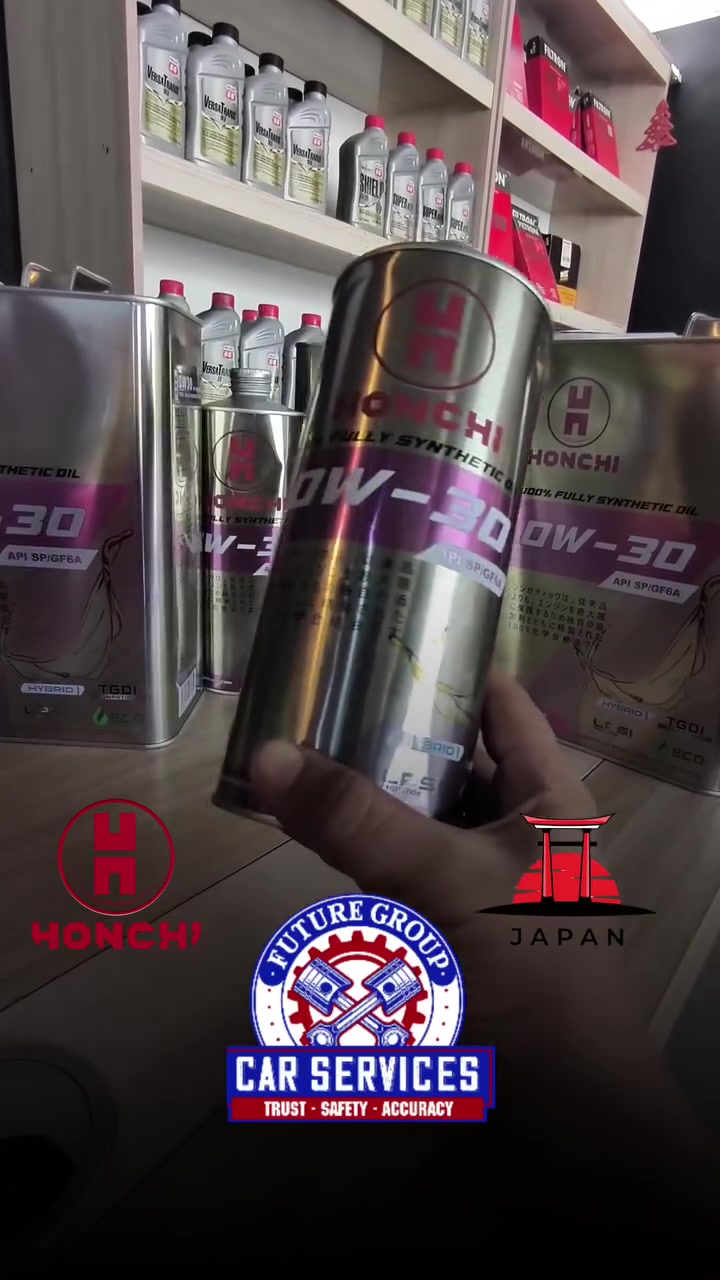 🏁 HONCHI 0W-30 | زيت المحركات التخليقي الكامل 100%
الأداء الذكي لحماية تدوم وطاقة متجددة.
تم تطوير زيت HONCHI 0W-30 ليكون الجيل الجديد في عالم زيوت المحركات، حيث يجمع بين النقاء الفائق للتكنولوجيا التخليقية الكاملة بنسبة 100%، وبين الإضافات المتطورة وحصاد التكنولوجيا اليابانية لضمان أعلى مستويات الحماية والأداء لمحرك سيارتك.
🛠️ المواصفات الفنية والاعتمادات الدولية
الدرجة واللزوجة: 0W-30 (مثالي للتشغيل السريع والآمن في درجات الحرارة المنخفضة، مع الحفاظ على لزوجة ثابتة وقوية في درجات الحرارة العالية).
التصنيف الأمريكي: API SP (أحدث معايير الجودة العالمية لحماية المحركات من ظاهرة الاحتراق المسبق المنخفض السرعة LSPI).
التصنيف الآسيوي والأمريكي: ILSAC GF-6A (يضمن توفيرًا فائقًا في استهلاك الوقود وتقليل الانبعاثات الضارة).
النوع: زيت تخليقي بالكامل 100% (100% Fully Synthetic).
السعة: 4 لتر.
✨ الميزات التنافسية والدعم المتطور
دعم المحركات الحديثة (TGDI Compatible): مصمم خصيصاً لحماية محركات التيربو ذات الحقن المباشر للبنزين، ويمنع بشكل قاطع التآكل المبكر لقطع المحرك الداخلية الناتجة عن الـ LSPI.
مثالي للسيارات الهجينة (Hybrid Ready): بفضل لزوجته الخفيفة واستجابته السريعة، فهو الخيار الأفضل لسيارات الهايبرد التي تتطلب تشغيلًا وإطفاءً متكررًا للمحرك أثناء القيادة.
صديق للبيئة واقتصادي (ECO): يقلل من الاحتكاك الداخلي للمحرك، مما يساهم بشكل مباشر في خ�


**إذا كنت صاحب هذا الإعلان وتريد حذفه لأي سبب، رجاءا أرسل رسالة إلى الدعم الفني**