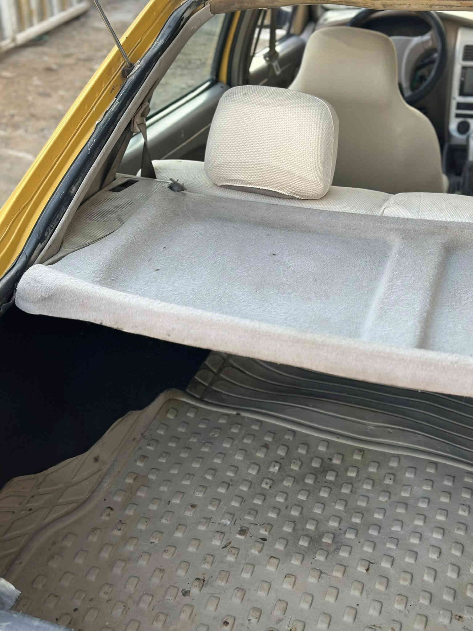 أسلام عليكم سيارة شيري موديل 2010 تحويل ثاني يوم هيئة  وغرامات مصفره سيارة جاهزة أي نقص ما بها بلادية مكينة كير جدد تخم تاير جديد تبريد ثلج كهربائيات كلها شغله مكينة ناعمة دوشي كشنات جديدة //عنوان بغداد البياع السعر 27 وبيها مجال  ***********
