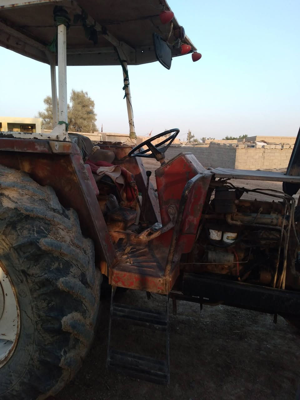 السلام عليكم ورحمه الله وبركاته
مكينه للبيع بدون كير امين كهربائيات كله شقاله بس المحرك بيه تنقيص المحرك القديم تريد الشاتوله والعربانه
تريد بس المكينه وكلشي بسعره مكاني العزيزيه رقم الهاتف ***********
