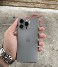 آيفون ١٥بروًماكس شرق اوسط AAAبطاريه 88مامفتوحً مكفول بي خدوش  بل كلاس ...