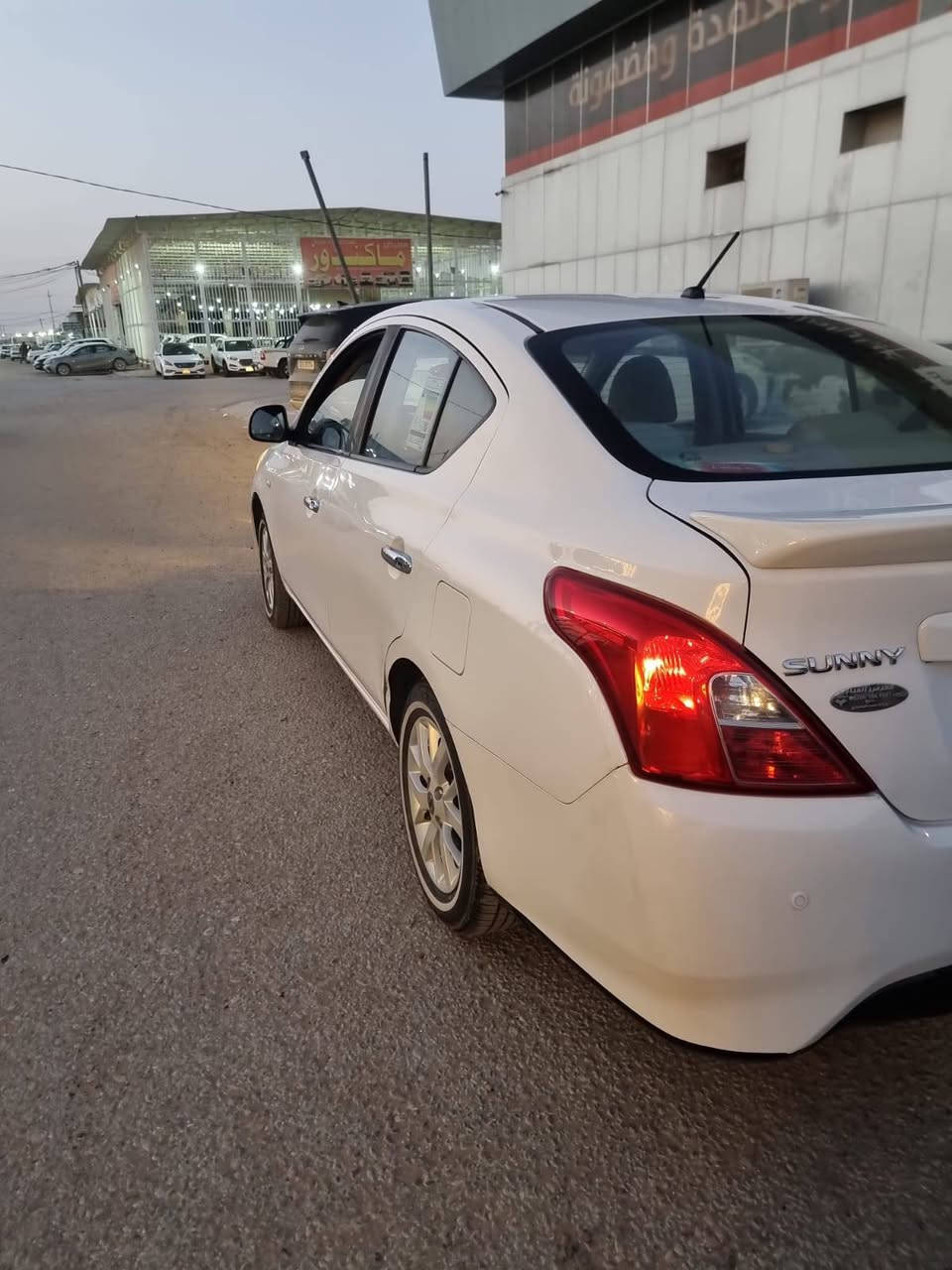 نيسان صني البيع موديل ٢٠٢٠السعر ١٠٥ رقم ***********
