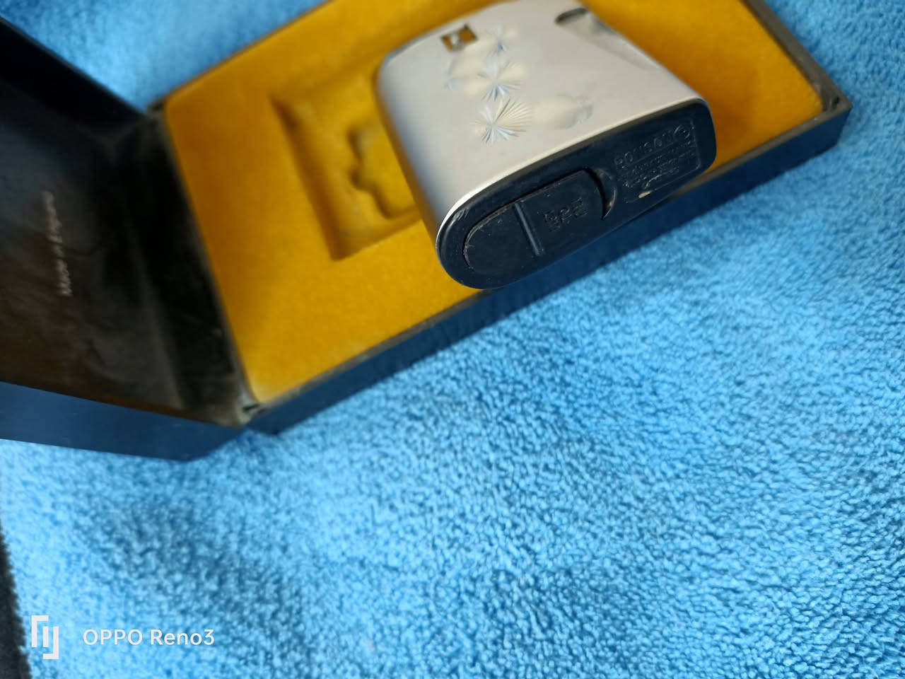 ولاعه رونسون اصليه تحتاج بلف لعدم تسريب الغاز فقط وهي تعمل للبيع


**إذا كنت صاحب هذا الإعلان وتريد حذفه لأي سبب، رجاءا أرسل رسالة إلى الدعم الفني**