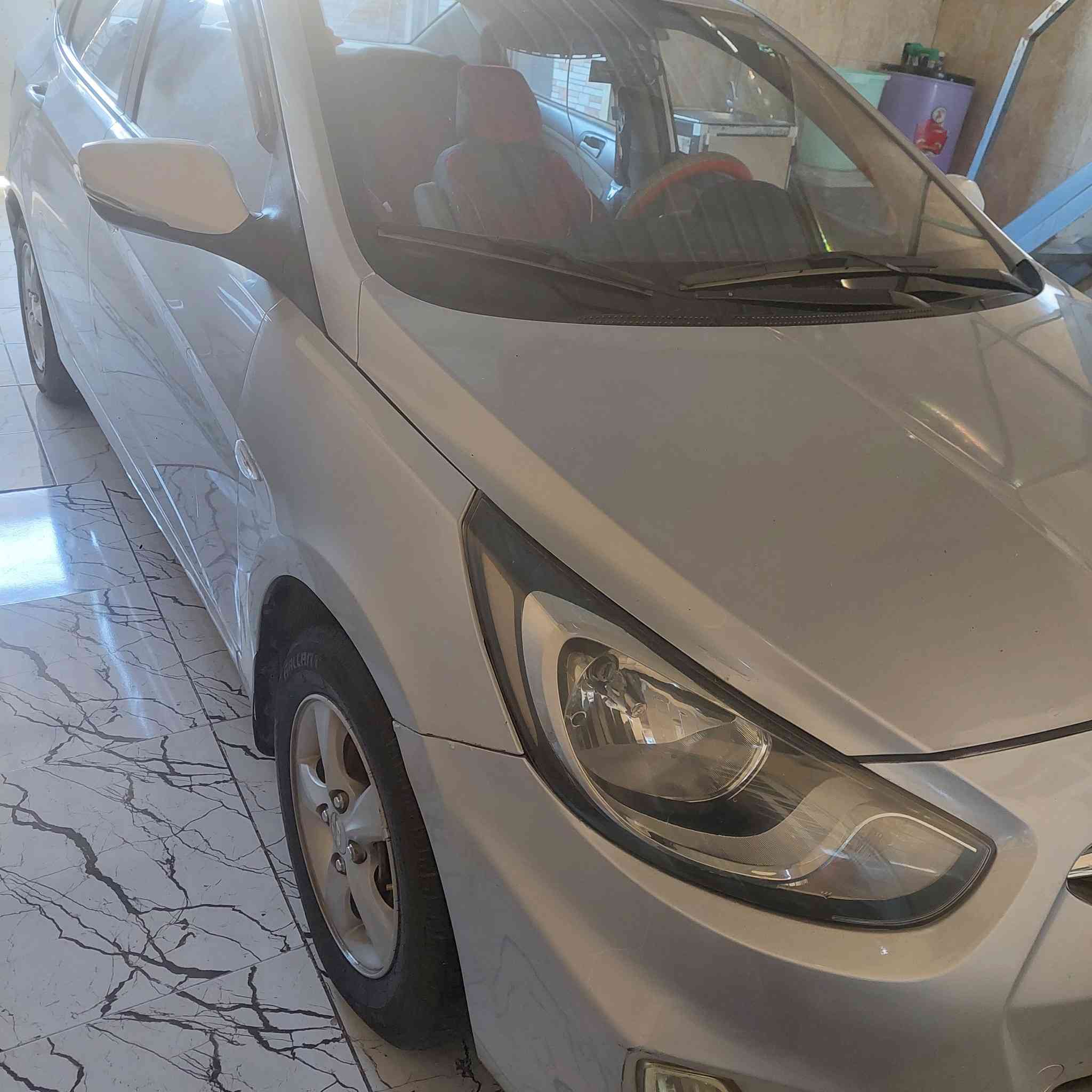 سلام عليكم 
اكسنت موديل (2015) مكفوله من الضربه والصبغ مكينه وكير وحداية مكفولات مكينه 1400 رقم نكليزي وبسمي 
 تحويل مباشر، سنويه لل27 مصفره غرامات 
#مكان_السياره_ديوانيه_حي_الشرطه_الاكادميه
للاستفسار،، ***********
***********               #سعر_82_وبيها_مال
