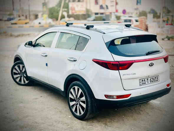 السلام عليكم سبورتج 2017 خليجي رقم بغداد تحويل مباشر السياره صبغ عام مواصفات السياره تحكمان حساس كامره مري شفط باقي المواصفات معروفه 
ماشيه 140 الف كيلو لاستفسار ***********السعر 128وبيه مجال بصيط
