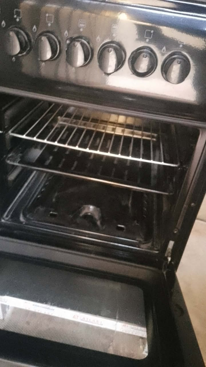 طباخ نضيف جدا استعمال شهر واحد عين وحده فقط كولش جديد سعر 150 وبي مجال


**إذا كنت صاحب هذا الإعلان وتريد حذفه لأي سبب، رجاءا أرسل رسالة إلى الدعم الفني**