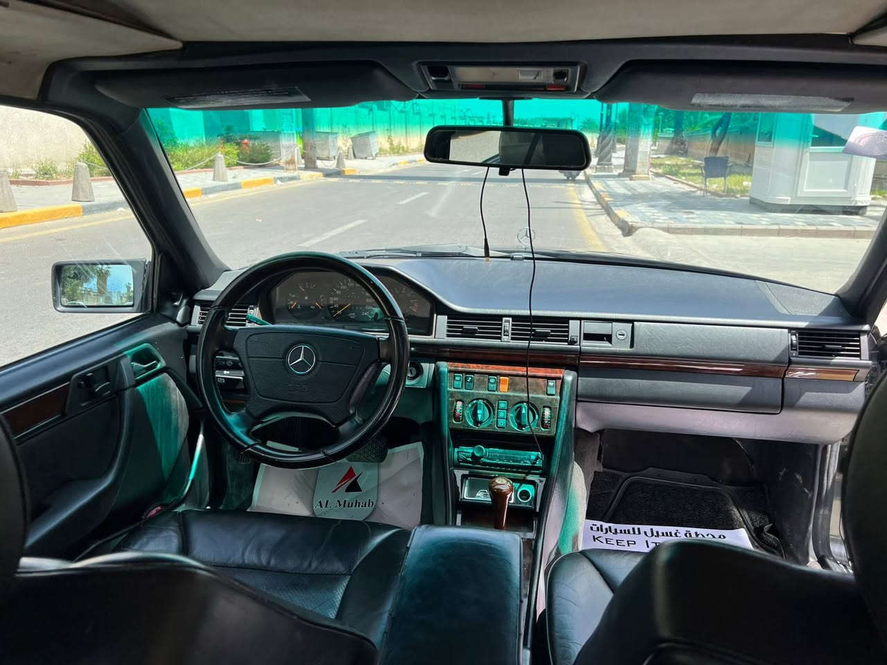 مرسيدس دب للبيع موديل 1990 محدثه بيبي شبح مكينه 300 بلاد رقم بغداد انكليزي باسمي مشروع وطني مواصفات السياره
سلايد طكتين
غرفه جلد اسود كهرباء
تجاوي كهرباء
كير وارد يابان
دركه صاج
صدر امامي خلفي جديد مال وارد منظومه تبريد كامله مبدله بل كارتون
راديتر كمبريسر وفريز
تايرات جدد
باتري وسلف وداينمو منضومه كامله جديده مبدله سياره متعوب عليه واحلى من الصور بيه قاعده دبل السايق طاكه ومصلحه شغل بلاد
السعر 88 وبيه مجال العنوان بغداد رقمي ‭***********‬
