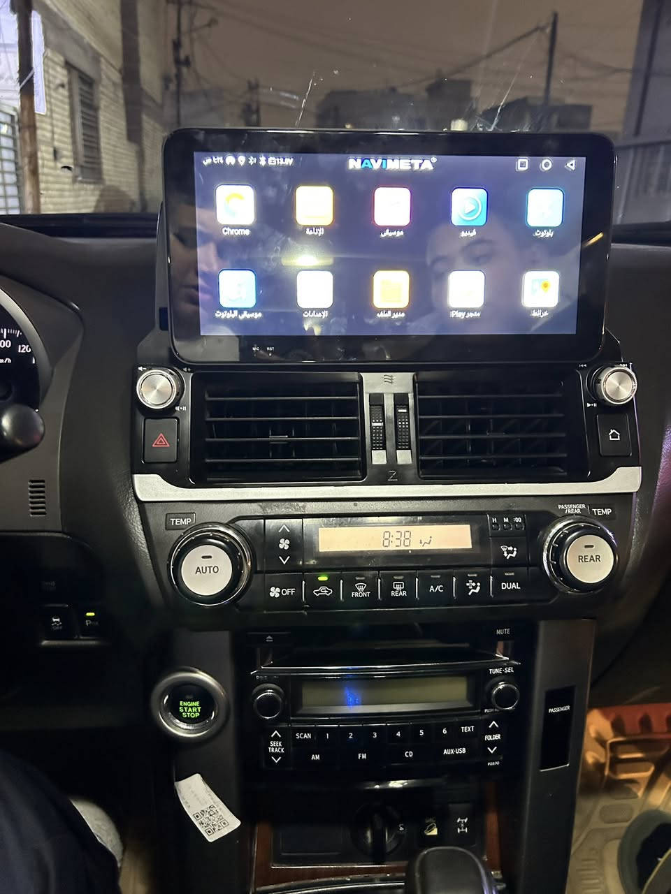 السلام عليكم للبيع شاشه مال لكزس شغاله *********** سعره 300 بيه مجال
