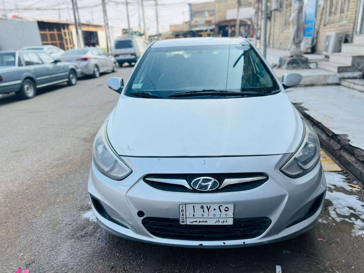 السلام عليكم بيع مستعجل اكسنت 2017 الشراي يتصل ومو شراي لا ينتصر رحم الله والديكم واد محرك 1600 المكان الناصريه ضربتها جاملق وبنيت فقط اتصل على رقم الهاتف ***********
