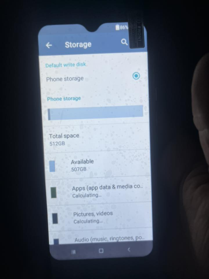 ذاكرة 512 قيم بيش يفيدك اخد  متوازي على البيعة الله يشهد
اخوان هذا الجهاز ماعرف اسمه   الجهاز جديد  اول تشغيلة  غراضه كلها كاملة شاحنه وسماعات وكلشي الة ذاكرته 512
اتصال فقط 
***********
