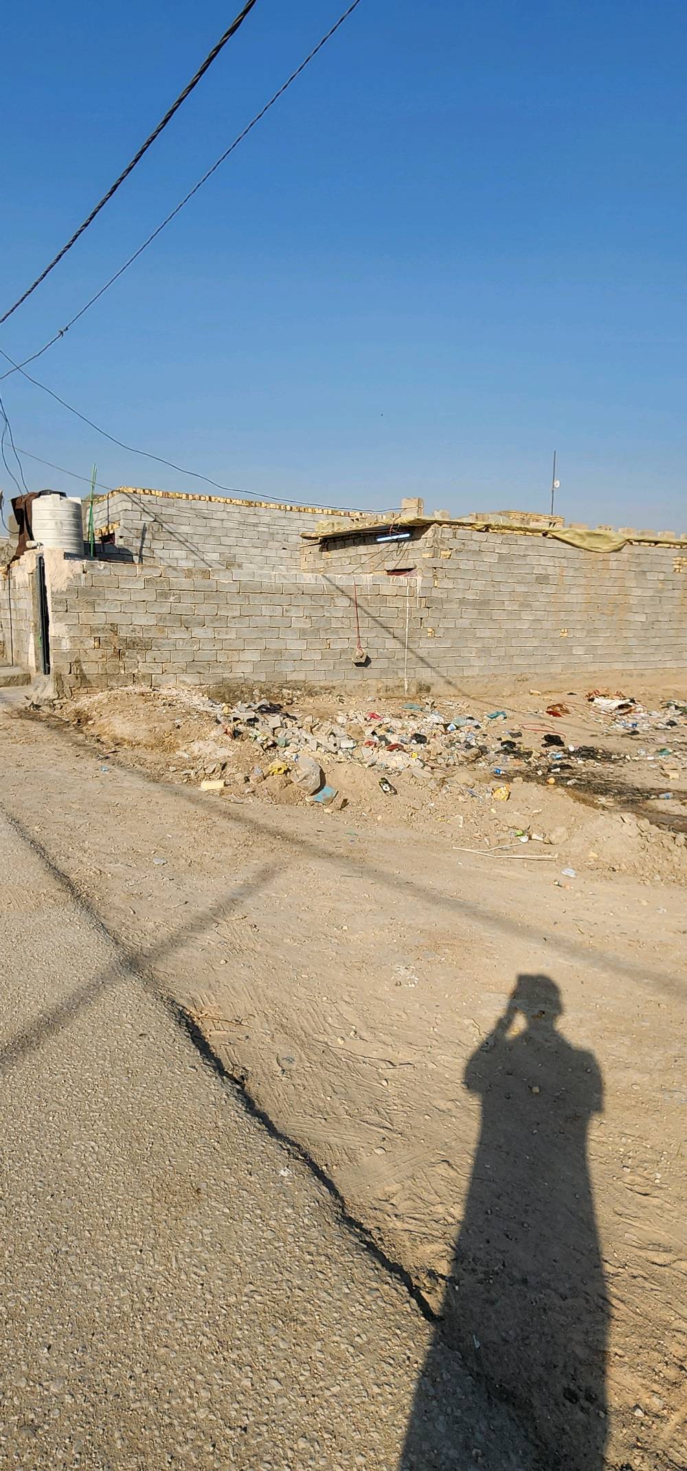 📢 للبيع قطعة أرض في الديوانية 📢
• 📍 الموقع: الديوانية – نهاية حي العسكري بعد المشروع
• 📐 المساحة : 200 م²
• 🔲 الواجهة : 11.12 م
• ↔️ النزال : 18 م
• 🏷️ نوع السند : زراعي – سند 25
• 🚧 الشارع : مبلط
• 💧 ماء و ⚡ كهرباء واصلين
• موقع مميز مستقبلا قريب الخط الرابط
• الموقع على Google Map https://goo.gl/maps/7QoEEsGYE3cw1aN66
☎️ للاستفسار الاتصال بالرقم : ***********