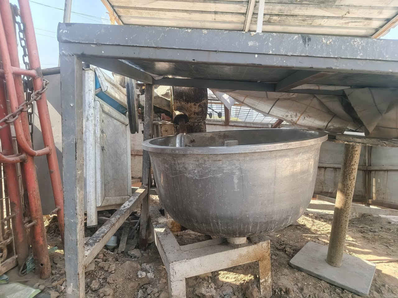 السلام عليكم غراض مخبز البيع الشراي يتصل و بي خير و يدالل اني مكلف بل نشر *********** مكان بغداد الحسينيه
