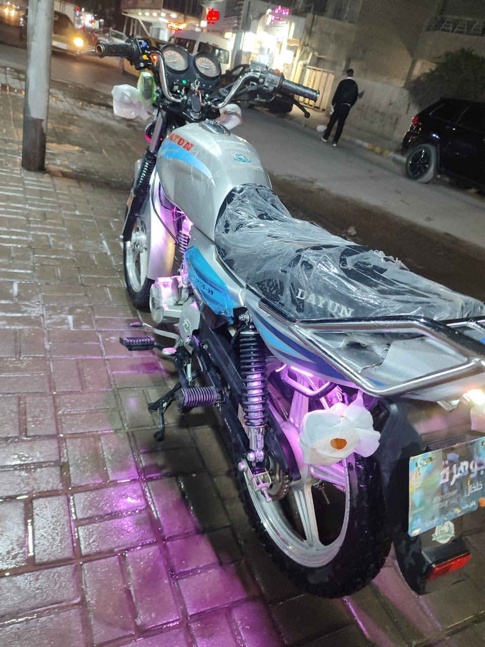 السلام عليكم شبابنه جماعت الدلفري
 كفاله كفاله💯
السعر مليون 100
دايون عضم موديل 22 طالعه بال 25 عله وضع البلاد دراجه بعده وكاله شرط  مكفوله برغي ممفتوح بيها  للعلم الدراجه قبل شهر  طلعت من وكيل  يعني موديل 25  مكينه  خرسه وعلي دراجه مكفوله اوراقها اصولي بوجهك للترقيم  كمرك مدفوع وكامل عليك بس ترقم تفيد جماعت الدلفري  شرط  ماتخسر بس دهن وبانزين كهربائيات كلها شغاله  الف ماتذب عليه عل وضع وكاله  وبيها مجال مكاني الدوره ***********/واتساب /اتصال
