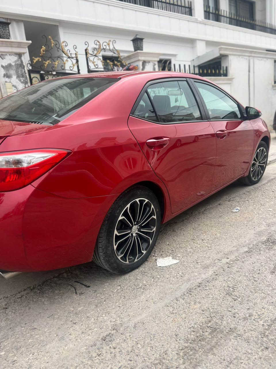 كرولا موديل ٢٠١٦ فول فول بةس بئ سلايد مواصفات S بئ بوياغ بى دعم ٩٧ هةزار ميل رويشتية سنوى ٢٠٢٩ بةشةرتى تحويل و غرامة تةنها يةك شوين ساردة كوتة باقى هةمووى بةشرتة بئ ارباگ 
 شوين هةولير بحركة 
سعرى ١٢٢ مةجاليكي كةم

كرولا موديل ٢٠١٦ فول ما عدا سلايد بدون صبغ بدون ارباك بس بيها تعديل بارد بجاملغ امامى جهة سايق شى قليل ماشى فقط ٩٧ الف ميل رقم و سنوية جديدة كير و محرك شرط تحويل و وكالة شرط 
مكان أربيل قريب دائرة مرور 
سعر ١٢٢ مجال بسيط أربيل, العراق


**إذا كنت صاحب هذا الإعلان وتريد حذفه لأي سبب، رجاءا أرسل رسالة إلى الدعم الفني**