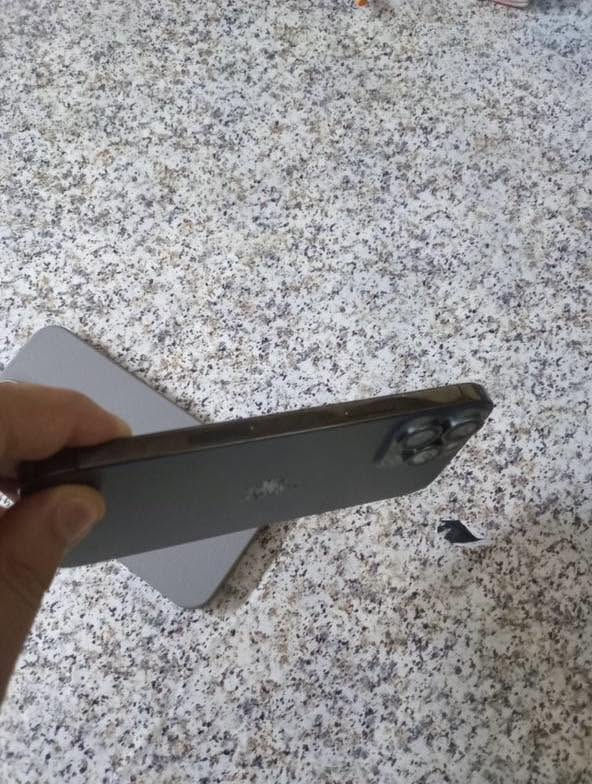 ايفون 13 برو ماكس
ذاكرة 256
بطارية 100
جهاز نضيف جداً شوفة عينك
مستبدل شاشة نوعية زينة
وبطارية
وكامرة 0.5x و 3x عطلانة فقط
السعر 425
مكاني بغداد الغزالية
للتواصل خاص او رقمي ***********
