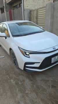 كورولا هايبرد موديل 24 السياره فول بدون ارباك   فتحه بصمه كشنات تدفئه ...