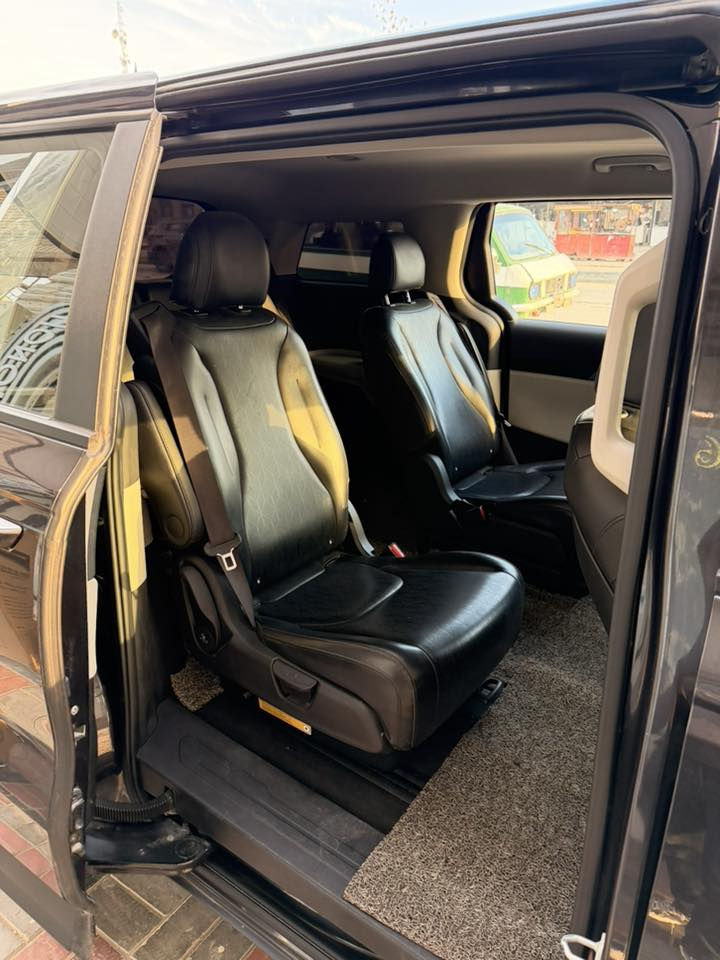 السلام عليكم
Kia Carnival  كيا كرنفال
موديل 2022 بانزين فقط وارد امريكي 
الفئه KALIDY
الموصفات 

ماشية 100 الف كيلو 
مكينه 6 سلندر vvt
1.بصمة أبواب
2. شاشة
3. تحديد مسار
4.كشنات جلد vib
5.بصمة
7 .لد نهاري
 8. حساسات لايتات
9. بيبان كهرباء 
10. رادارات 
11. كشافات
12. لايتات لد 
13. مانع تصادم
14. ثلاث قطع تبريد وتبريد مركزي
15. هند بريك بصمه  
17. مراقبة نعاس السايق
18. وضعيات قياده 5 سبورت إيكو نورمال سمارت 
19.مثبت سرعه
20. تحكم ستيرن 
وبعد بيهه هواي موصفات

سياره موجود كربلاء الهندية
السعر المطلوب 260
……. 
اتصال على الارقام التاليه 
……
السياره مرقمه اربيل  
………..
صور الحادث مرفق ويه الصور 

………
السياره بدون دواخل بدون ايرباك 
حادث جاملغ واشويه من البنيد نفسهن راجعات

……
وتساب او اتصال 
‏‭
***********
