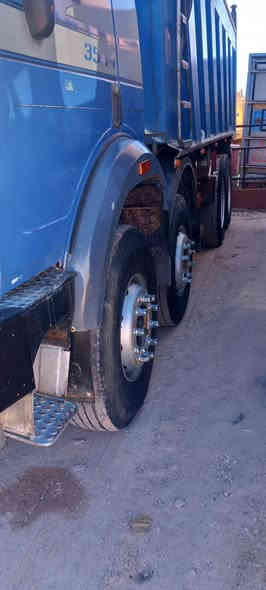 سلام عليكم عكرب للبيع موديل ٩٤ مكينه ٤٤ مجموعه جيئف كير فافون رقم بصرة دولي كفاله عامه  السعر ٥ شدات وربع وبيه مجال ***********] ***********
