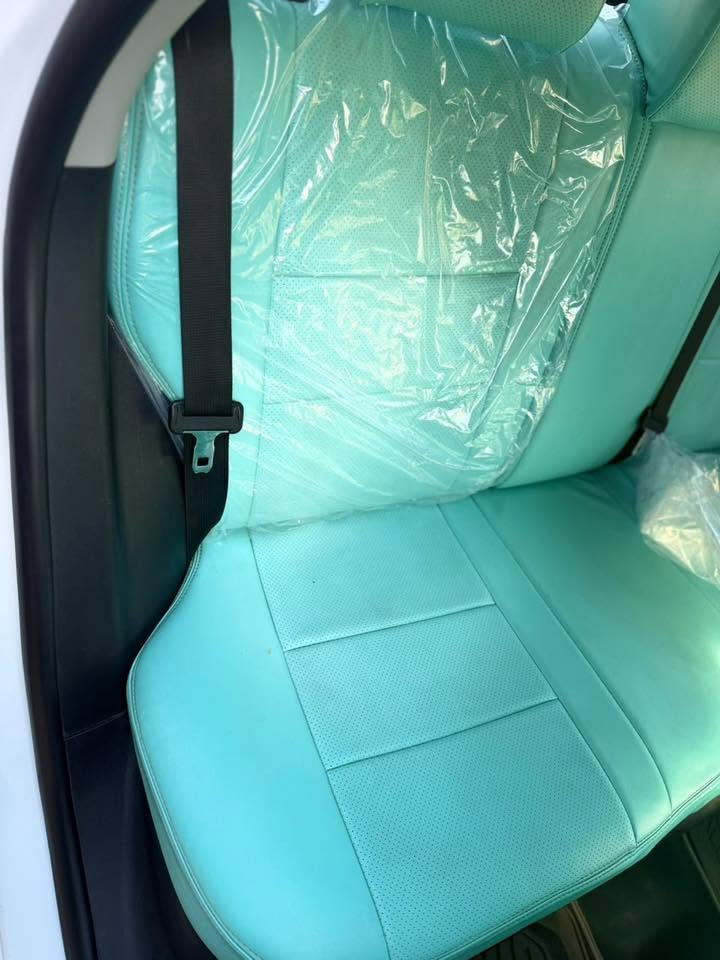 دسترويل BYD.
رقم بغداد. باسمي تحويل مباشر
 ماشية 2الاف فقط
غراضه كاملة شاحنه ومنفاخ
مدوشمه فيروزي. ومسويله لد داخلي 
ودوشمه ارضيه جلد
ومعرب  شاشه 
ومعروفه موصفاته
السعر19700وبيه مجال 
مكاني بغداد   السيديه 
ملاحظه بسيطه بيها رصعه بالجاملغ وسويته  
***********
