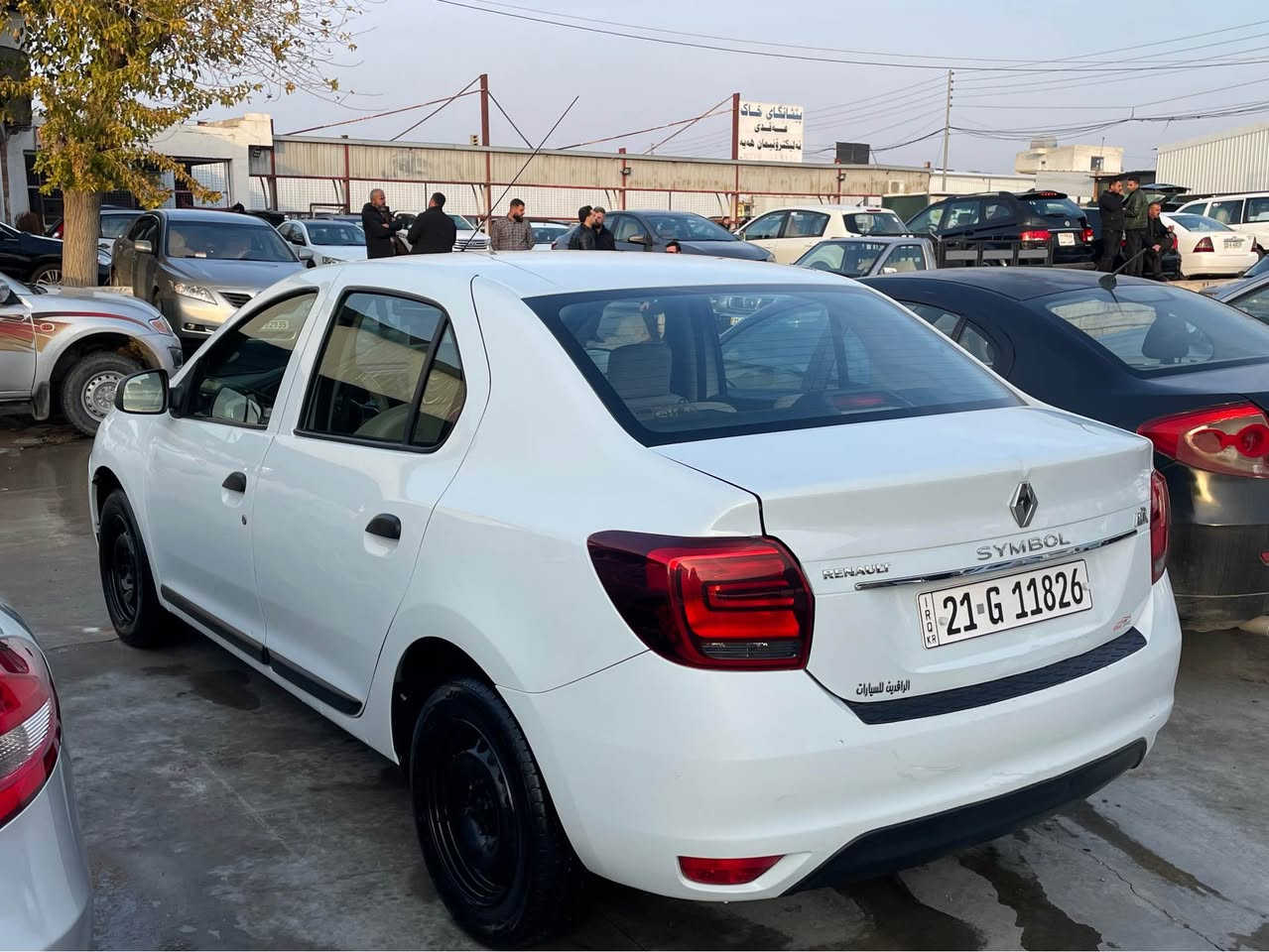 ڕینۆ سومبول ٢٠١٧ سەیارەکە زۆر جوانە ٢ پارچەی بۆیاخە بەبێ ناوگرتن گێڕ مەکینەی نەکراوەتەوە سەنەوی تا ٢٠٣٠ تازەیە ٤ تایەی تازەیە سپێری دانەبەزیوە بۆ زانیاری زیاتر *********** السليمانية, العراق
