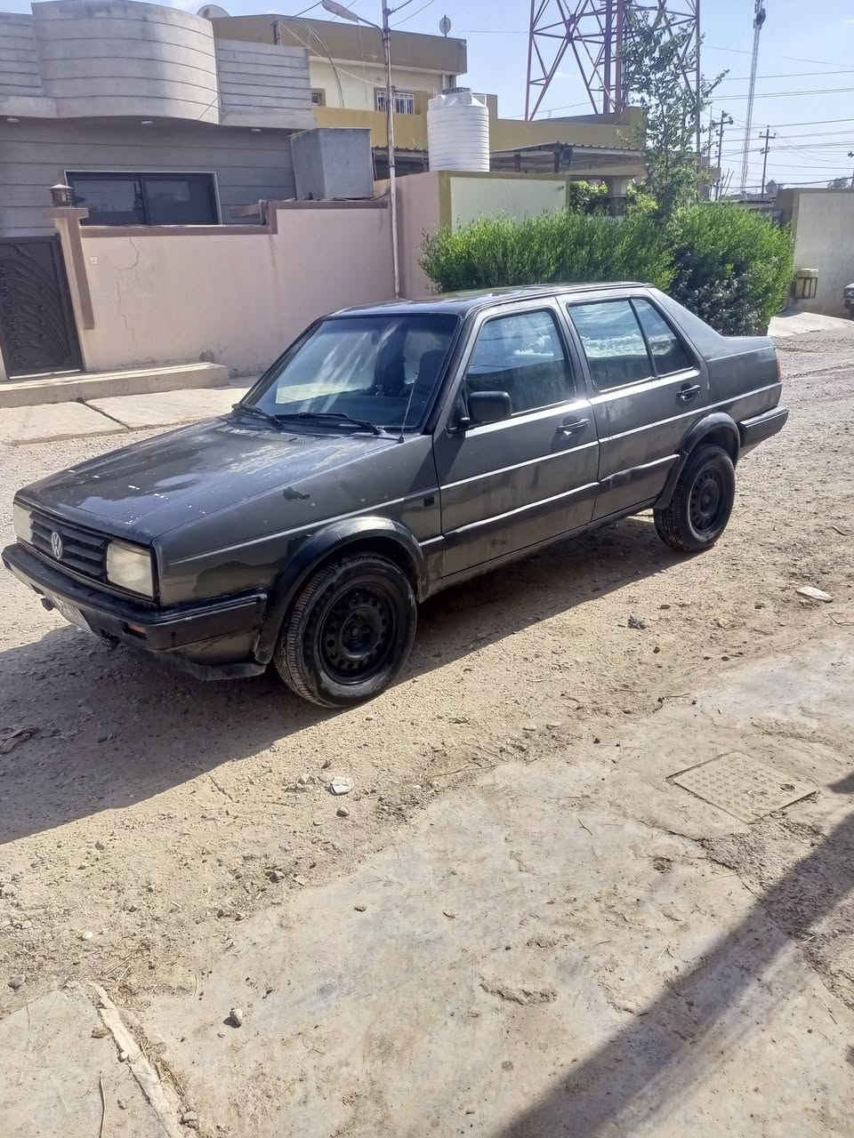 سلام عليكم.
للبيع سياره جيتا موديل 89 سياره كامله من كل شي محرك نضيف بلادي 5 كير كل عيب مابيها 
رقم كركوك تريد تحويل تريد وكاله كل شي بي نظامي وبيها بطاقة بانزين

وسعر 21 وبيها مجال لطيبين 

رجأ مو شراي لاتعب نفسك وتستفسر شراي هاي سياره كدام العين وكل شي مذكور بل وصف واني خادم لشراي 
***********
#وتحياتي
