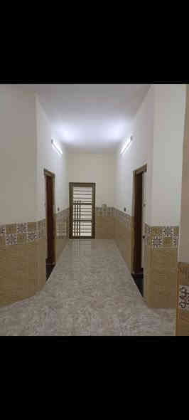 السلام عليكم عندي بيت للبيع 200 متر  مكانه  هبهب. حي. العطار. بناء درجه اولى حديث سنه 25 بي غرفتين وصاله ومطبغ وهول وكراج سياره وحديقه خدمات كامله تبليط مجاري قريب عل شارع العام موقعه حلو شارع عرضه 15 متر البيت بئسمي ومطلوب سكان 40 تريده نقد تريده قصط بكيفك للتصال ***********
