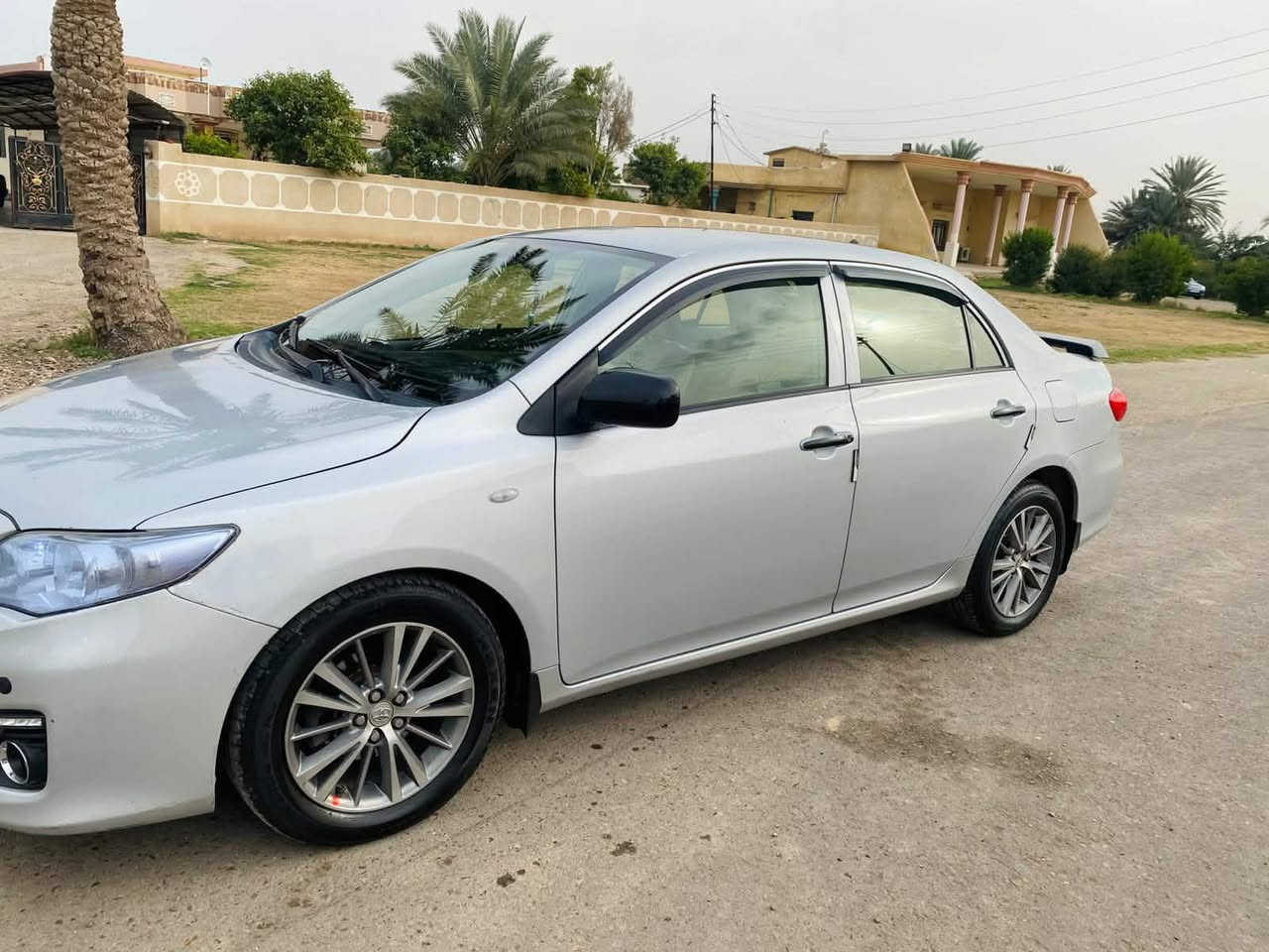 كورلا 2013 خليجي مكفول لاصبغ ولا تبديل
گير ومحرك كفاله 
صدر امامي خلفي جيد جداً 
تخم تاير وباتري جديد 
تبريد + تدفئه ✔️ 
دوشمه + دوخل جديد 
سماعات دمام 
ويل 16 
السياره رقم بغداد تحويل مباشر بأسمي ( بيع فقط ) 
***********
***********
السعر مناسب  اتصل او خاص وتدلل
