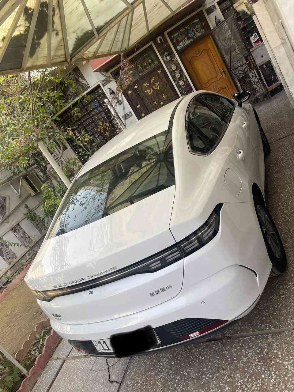 سلام عليكم للبيع دسترويل 2025 ماشية 1500 رقم بغداد بسمي مكفولة كفالة عامة بيها شخط اقل الاصبع بسيط جدا ميبين  السعر 18/750 عنوان بغداد ***********
