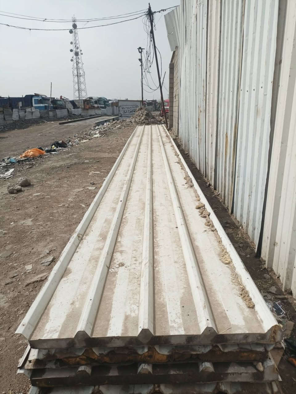 عندي سندويج و درج للبيع ***********
