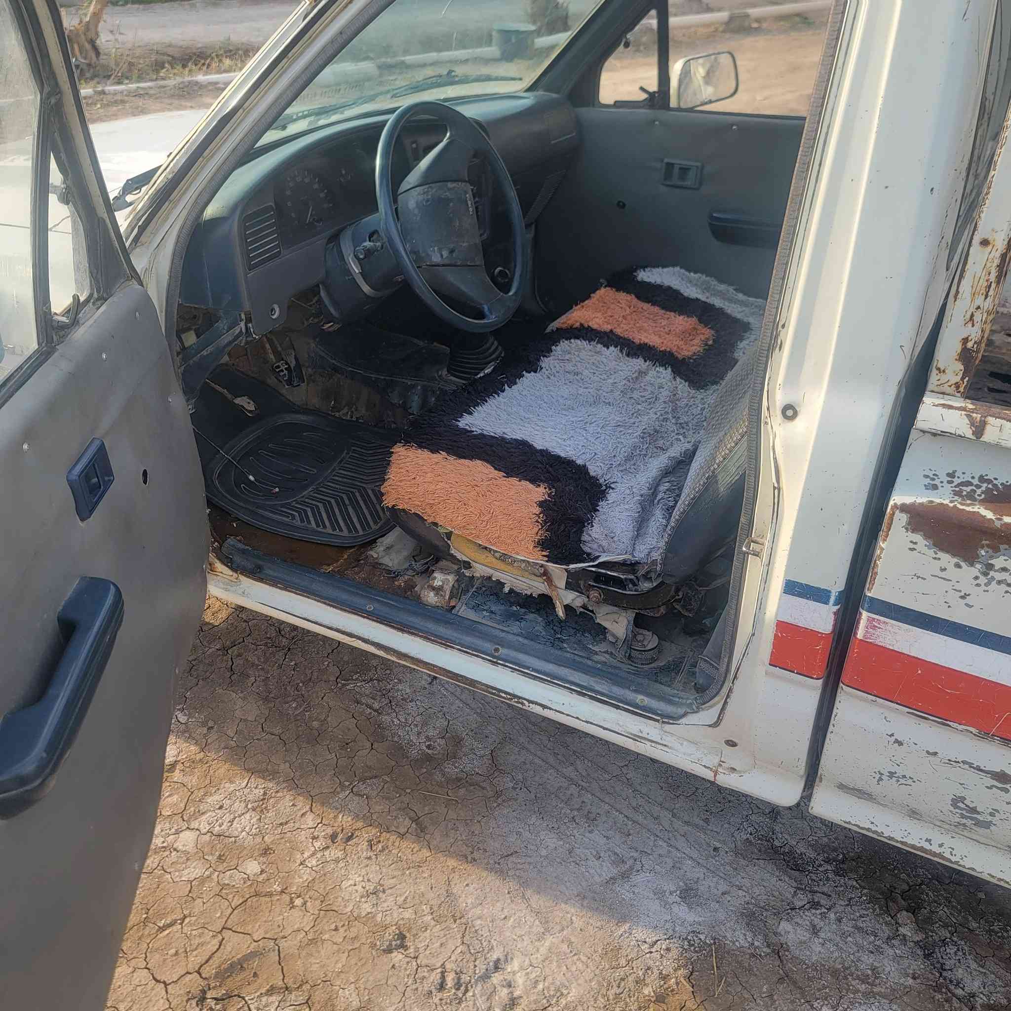 تويوتا موديل 90 كروسيته بلاديه باسمي سنويه 35 رقم جديد السعر 38 العنوان التاجي مقابل معسكر التاجي رقم الموبايل ***********
