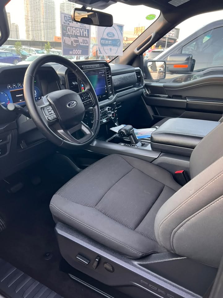 🚘 Ford F-150 XLT Hybrid 2024 🚘
🔥 2024 Ford F-150 XLT PowerBoost Hybrid
✅ بەکارهاتوو تەنها 1000 KM
✅ دۆخی نوێ (Like New)

⚙️ المواصفات:
• محرك 3.5L PowerBoost V6 Hybrid
• قوة 430 حصان
• عزم 773 نيوتن.متر
• ناقل حركة أوتوماتيكي 10 سرعات
• نظام دفع رباعي 4×4
• شاشة لمس 12 إنج
• Apple CarPlay & Android Auto لاسلكي
• كاميرا خلفية
• حساسات أمامية وخلفية
• مثبت سرعة
• تشغيل السيارة بالبصمة (Push Start)
• دخول ذكي (Keyless Entry)
• مقاعد قماش فاخرة
• مقود متعدد الوظائف
• تحكم بالمناخ (A/C)
• مرايا كهربائية
• إنارة LED
• جنوط ألمنيوم
• نظام المحافظة على المسار
• نظام التحذير من الاصطدام الأمامي
• نظام مراقبة النقطة العمياء
• نظام Pro Power Onboard
• سحب قوي وقدرة عالية للتحميل والقطر  

💰 السعر: 37,000 دولار

📍 الموقع: السليمانية

📞 للاستفسار:
***********
***********
