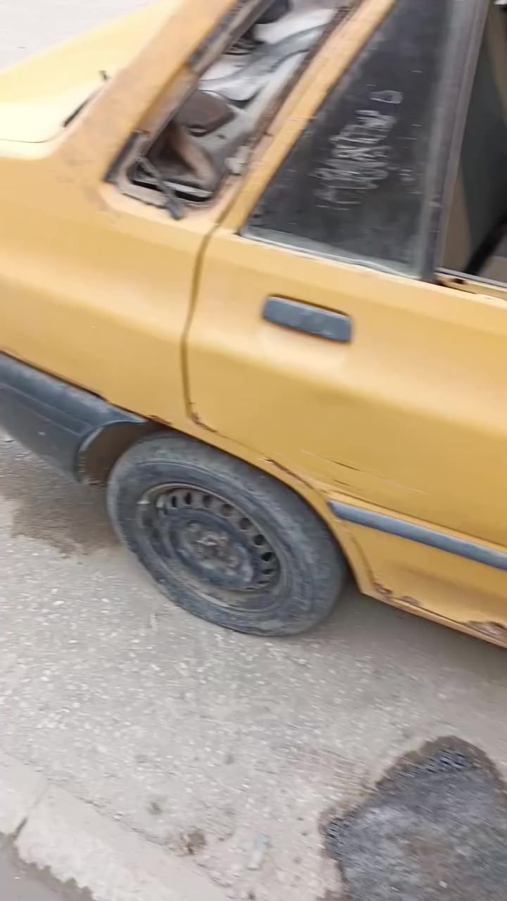 سلام عليكم  سايبه ٢٠١٢ رقم نجف صدامي 
بدون راعي ابيعك كوم حديد اتكفل سرقه وعشائر السياره كيرها كايم 
المكينه حلوه زينه الباقي شوفت عينك السياره متروكة يعني تسحبها وتاخذها السعر ٦ أوراق وبيها مجال الموقع بابل الشوملي للاتصال
*********** ما متواجد خاص
