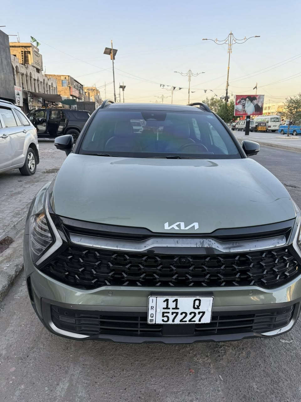 لسلام عليكم اسبوورتج موديل 23  ابرستيج تعرفون مواصفات البرستيج يعني اعلى فئة بل سبورتج السيارة كلش جديدة كفالة لغود شواصي ايرباك حادثها كلش خفيفة السونار والحادث كلشي موجود 
سعرها كلش مناسب 
العنوان بغداد 
للاستفسار اتصل ***********
