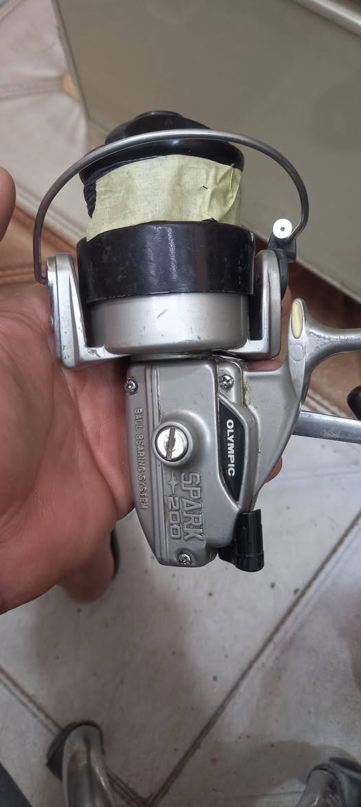 السلام عليكم 
٣٠ واصله اولمبك مكتوب ٢٠٠ حجمها بس هيه بحجم ال٨٠٠٠ الصيني يعني هاي ال٢٠٠ شنو ما اعرف


**إذا كنت صاحب هذا الإعلان وتريد حذفه لأي سبب، رجاءا أرسل رسالة إلى الدعم الفني**