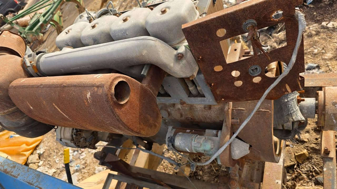 السلام عليكم عندي هاي لمكينه دويز 4سلندر شغاله بس متروكه رايده37 قفل ابعه هية ولخنزيره كامله ***********مكانه بغداد
