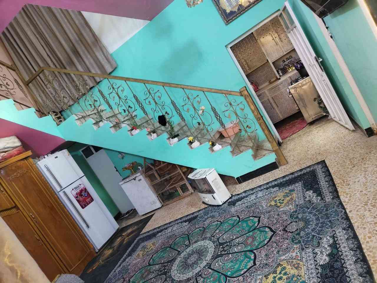 السلام عليكم دار زراعي  للبيع مساحة ١١٠م مربع يحتوي الدار على كراج واستقبال وغرفة نوم وصال كبيره وملحقاته وغرفه وصاله وسطح القاط الثاني السعر 85 وبي مجال العنوان بغداد الحبيببه حي الزهراء منطقة ال 100 للاتصال واتساب وهاتف على هذا الرقم *********** غير متواجد على فيس
