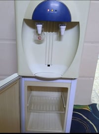 براد • نظيف • حار وبارد