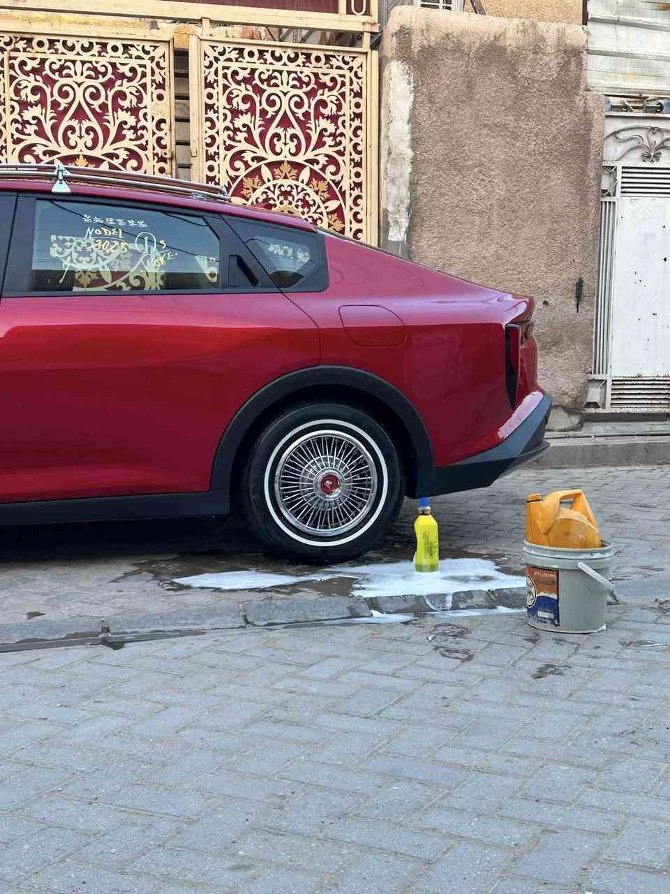السلام عليكم كي 4 موديل ٢٥ السيارة جاهزة من كلشي بدون ايرباك الحادث موضح بل صور بدون شواصي بدون الاغود بدون تبديل السعر خاص رقم الهاتف *********** رقم الواتساب 
***********
