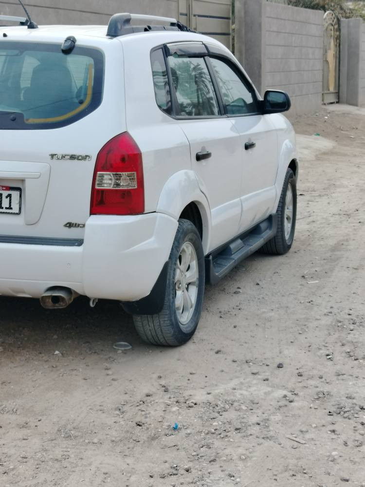 بيه صبغ بالصفحه وشويه بالقماره أثر صفار مال جادر وشويه شخوط اخوان السياره جانت شبه مخزنه واتضرر الصبغ شي قليل اكفلهه من اي ضربه وشرط الفحص سعر105 مجال قليل *********** حلة, بابل
