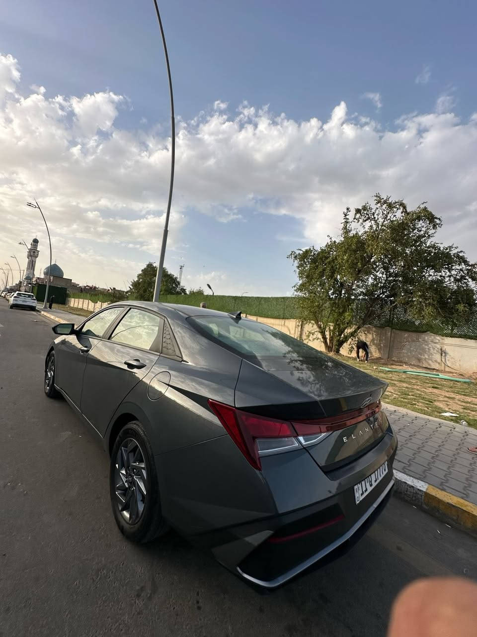 سلام عليكم
النترا 2024 ماشيه ١٥ الف

وارد امريكي

موصفات نص فول

بصمه تشغيل عن بعد 

تثبيث مسار 

قيادة ذاتيه

توقف ذاتي

هواي مواصفات بيها

حادثها مرفق بالصور 

بنيد وجاملغ بدون ايرباك 

رقم بغداد "مميز"

مكاني بغداد البلديات

الرقم ***********

السعر 170 وبيها مجال
