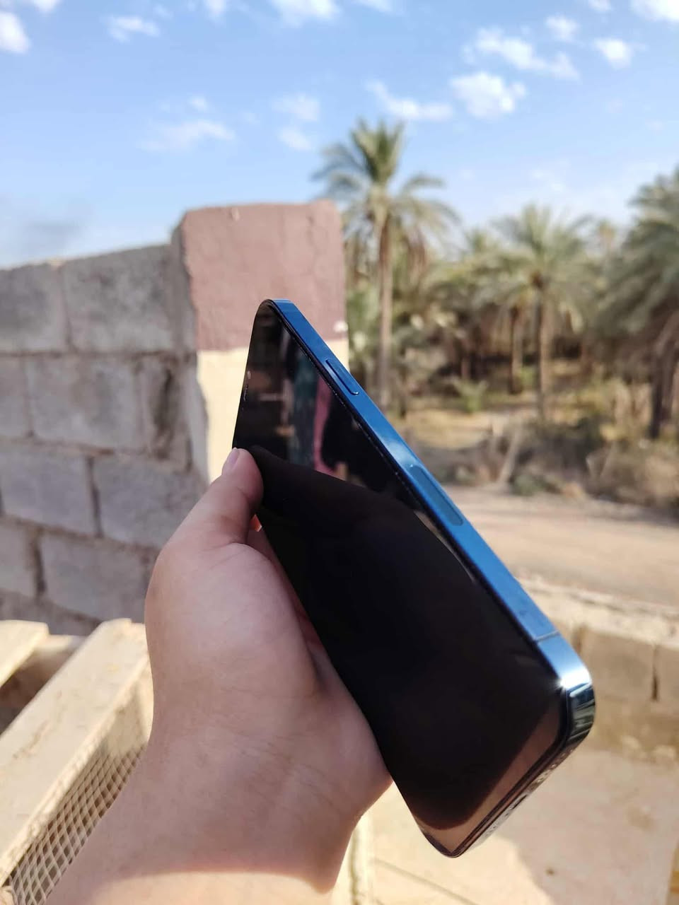 سلام عليكم من رخصت الادمن المحترم ايفون 12برو ماكس جهاز وتر بروف ما مفتوح برغي بي ابد جهاز عله وضع الشركه ما داخل تصليح ابد جهاز خير من يم الله ما محتاج اي شي الصور كدامك موضحه هاي الستفسار خاص ***********المو شراي رجاء رجاء لا يدخل
