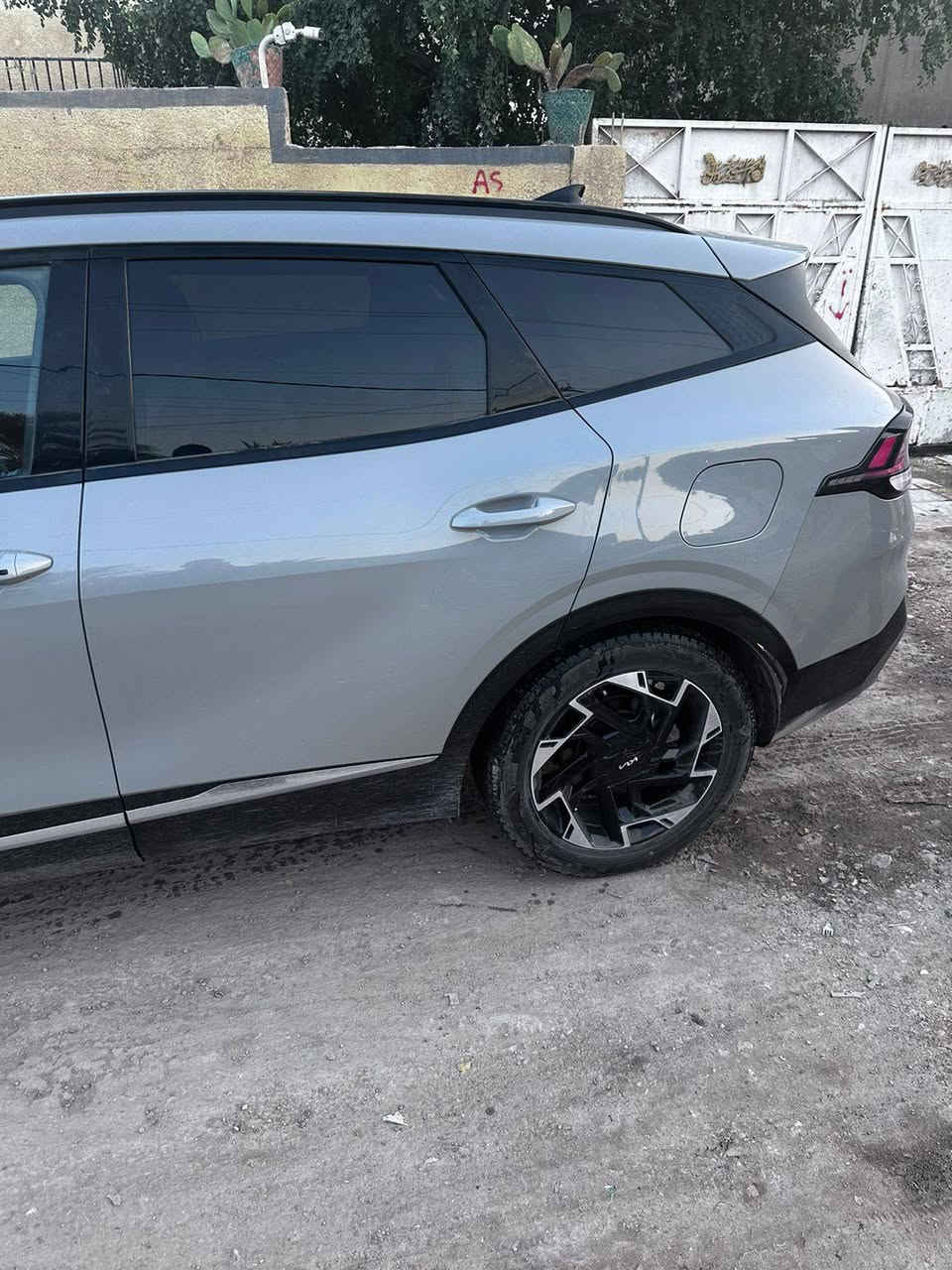 سبورتج 23 فول مواصفات امريكي قطعتين بدون دواخل للاستفسار اكثر الاتصال على الرقم ***********
