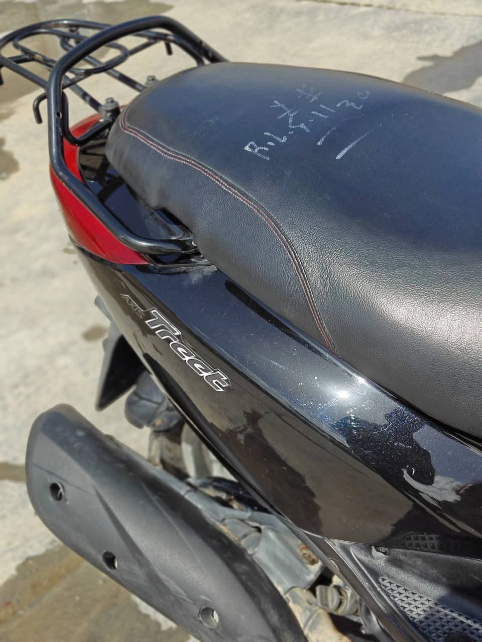 اكزز ياباني نوزل دراجة رمبه كفاله عامه مكينة بلكارتون بشرط برغي ممفتوح بيهه كفرات اصليه دراجه كلهه بلاديه. ماشية 16 الف
مكانه كربلاء طويريج 
مكفوله ***********
