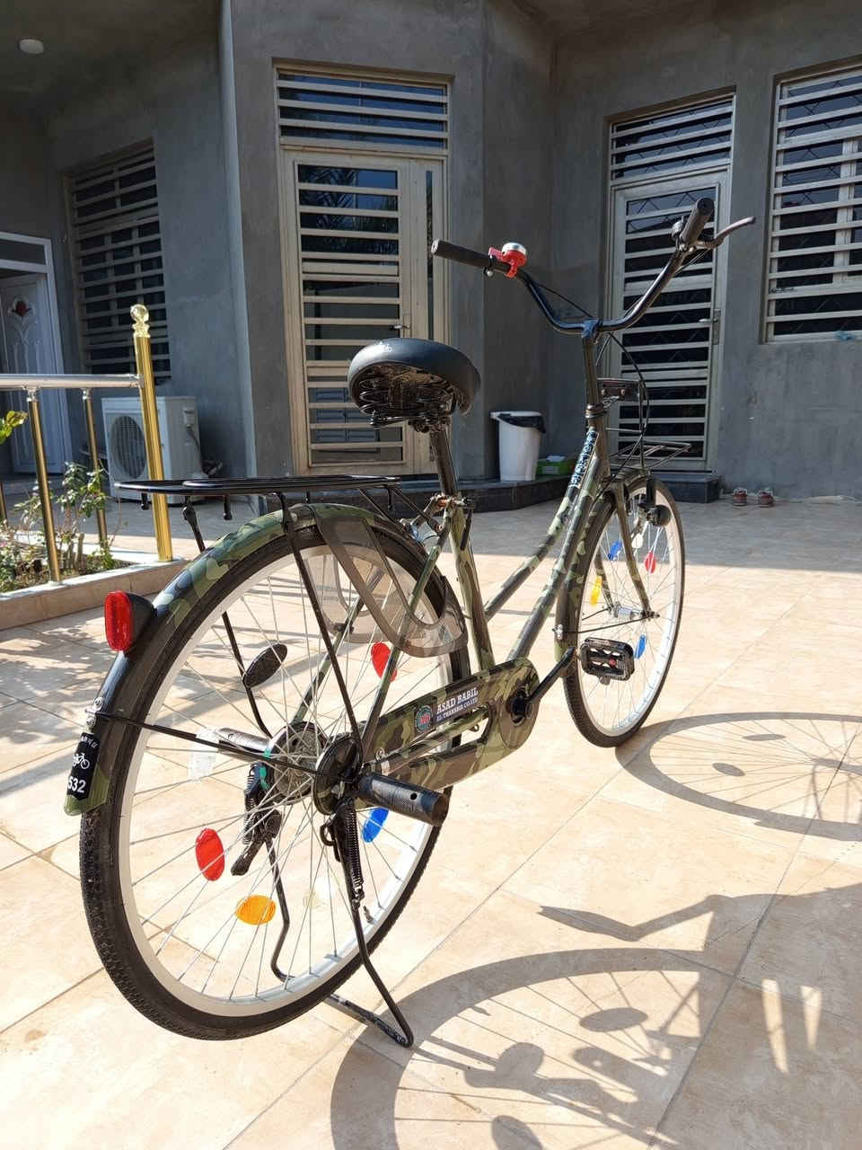 السلام عليكم حبايب بيسكل حشداوي حجم 26 للبيع جديد 140 وبي مجال مكان بابل ابي غرق تواصل واتساب ***********
