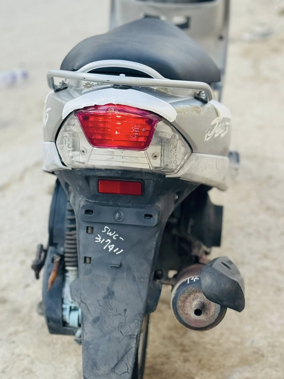 سلام عليكم 
للبيع ماكس منغولي مكفوله كفااله عامه شرط لأي مصلح يعبجك 
السعر 850 وبيه مجال 
مكاني دوانيه حي الوحده 
رقمي ***********
