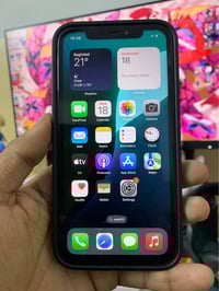 ايفون XR ١٢٨ • بطارية ١٠٠٪ مبدلة • شاشة مكسورة بالكلاس